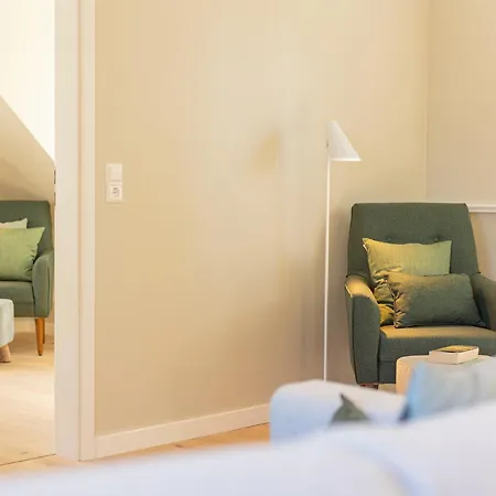 Adas Hues - 6 Apartment *